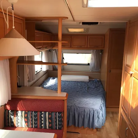 Campsite Przyczepy Kempingowe 6 Kitepl - Kite & Wind & Wing Chalupy