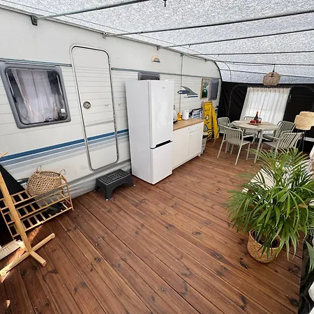 אתר קמפינג Przyczepy Kempingowe 6 Kitepl - Kite & Wind & Wing *