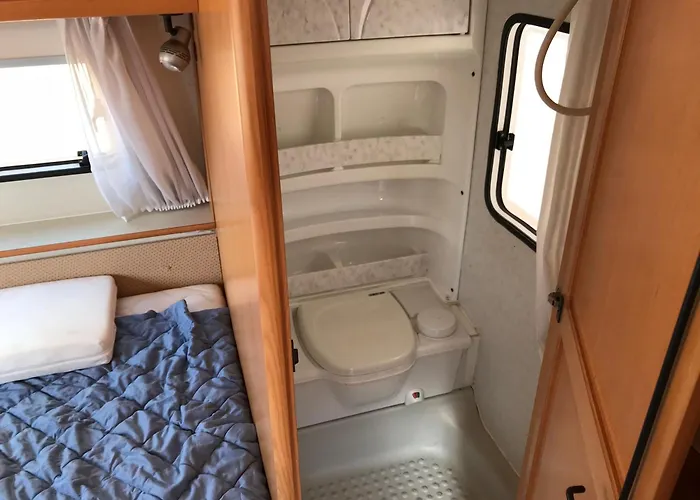 Przyczepy Kempingowe 6 Kitepl - Kite & Wind & Wing אתר קמפינג Chałupy