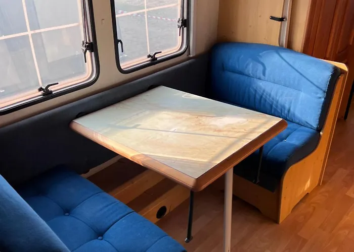 Przyczepy Kempingowe 6 Kitepl - Kite & Wind & Wing אתר קמפינג Chałupy