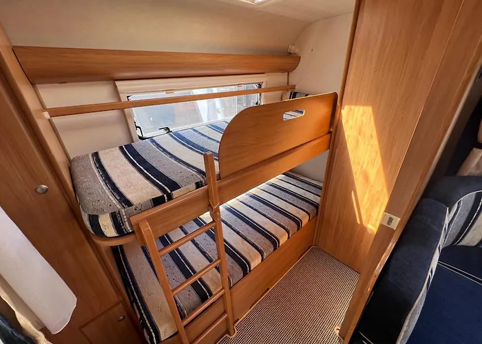 Przyczepy Kempingowe 6 Kitepl - Kite & Wind & Wing אתר קמפינג Chałupy