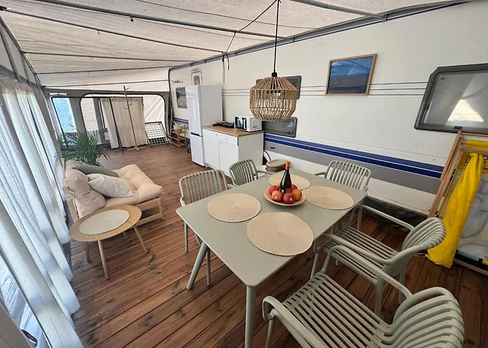 אתר קמפינג Przyczepy Kempingowe 6 Kitepl - Kite & Wind & Wing